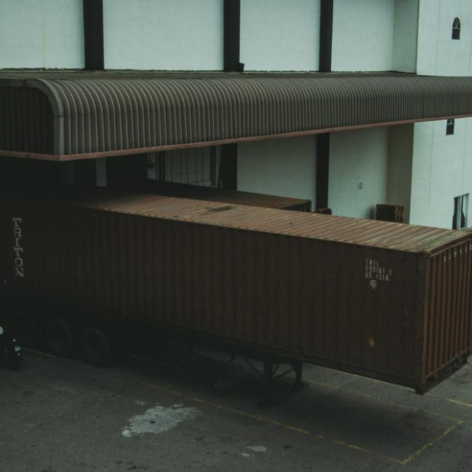 How to negotiate better rates with shippers