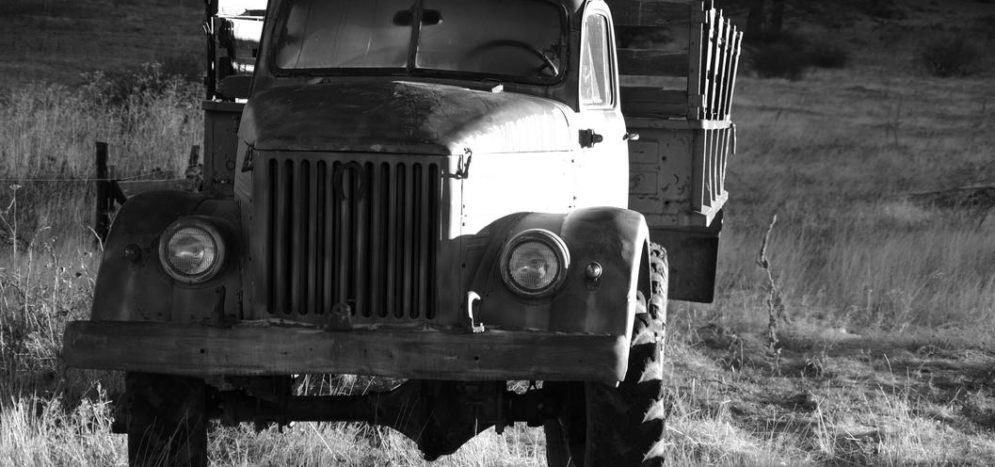 How to handle roadside emergencies