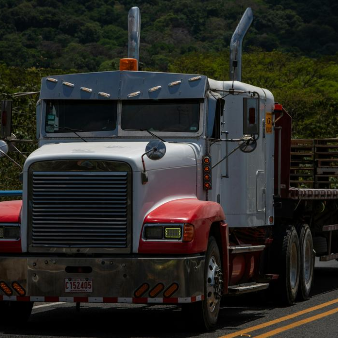 Best fuel cards for truckers